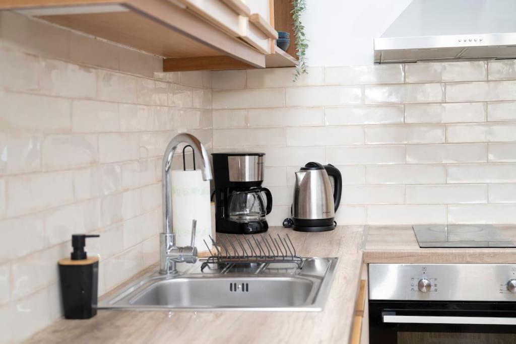 Homeresidence 1 에르무폴리 외부 사진